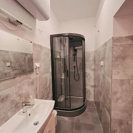 Accommodatie bij particulieren In Front Of Hala Targowa Station Without Window